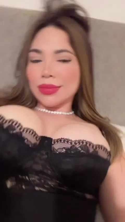 Avery, video 1 of 2