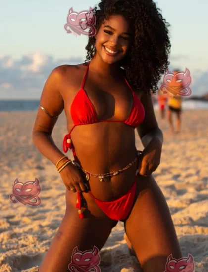 Chantel, photo 3 of 6
