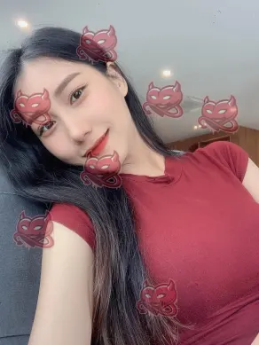 Dinda, 23, Indonesian