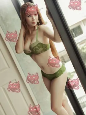 Fon, 24, Thai