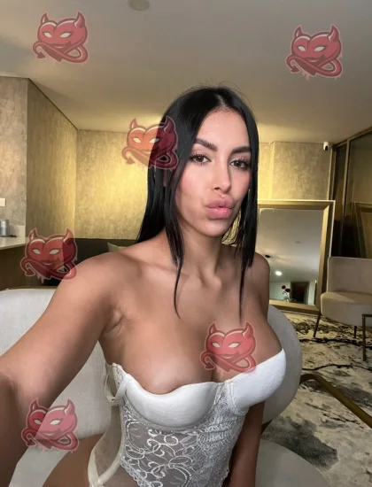 Maria, photo 1 of 10