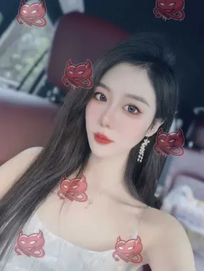 Mega, 26, Malaysian