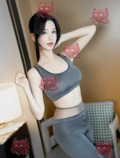 Meimei, photo 4 of 6