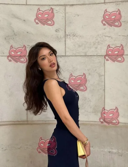 Min-ju, photo 1 of 5
