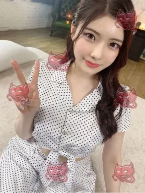 Nanda, 24, Malaysian