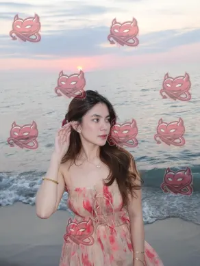 Ocha, 21, Indonesian