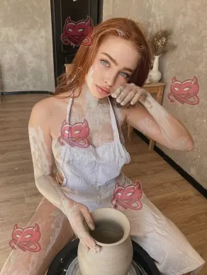 Paisley, 27, French