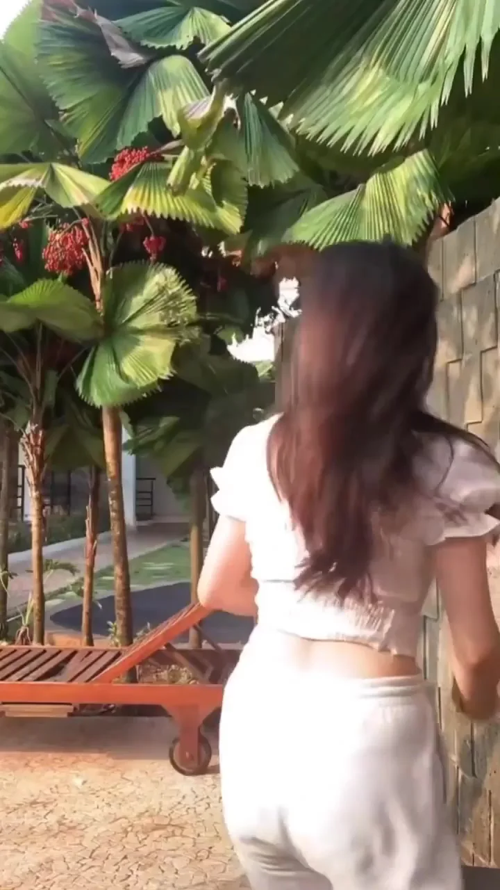 Rara, video 2 of 3